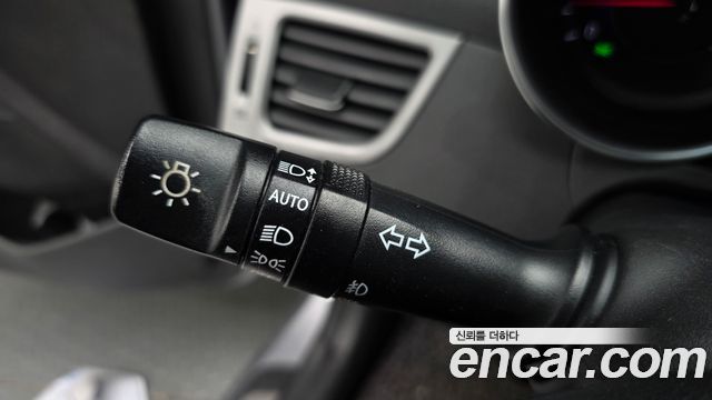 Hyundai AVANTE 2015 — photo 25