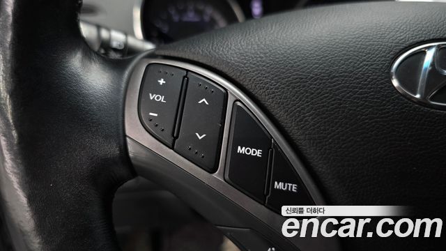 Hyundai AVANTE 2015 — photo 27
