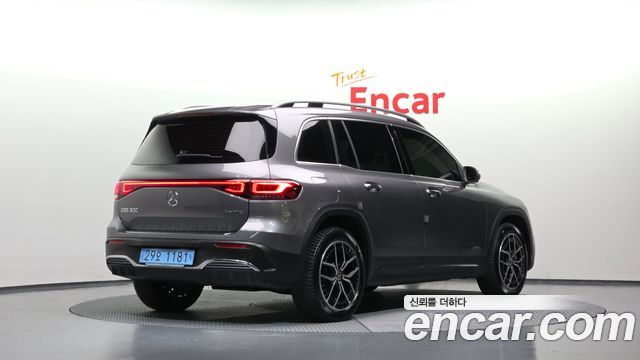 Mercedes-Benz EQB 2023 — photo 2