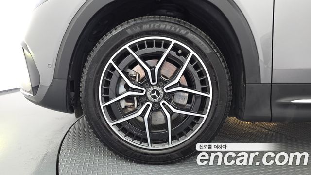Mercedes-Benz EQB 2023 — photo 5