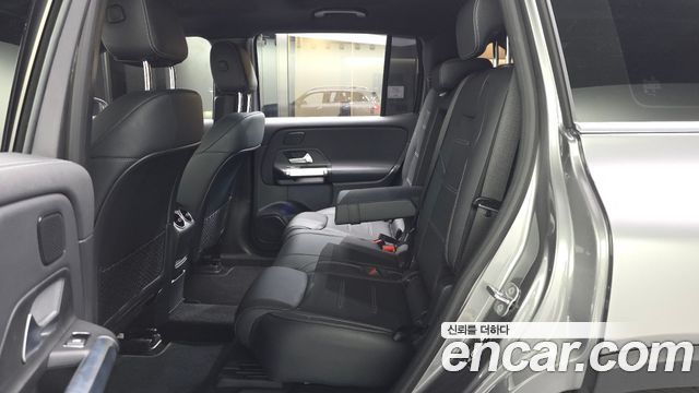 Mercedes-Benz EQB 2023 — photo 18