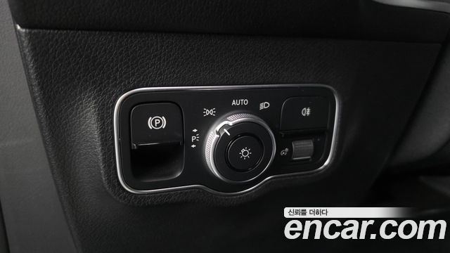 Mercedes-Benz EQB 2023 — photo 27