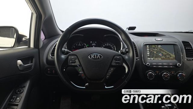 Kia K3 2018 — photo 20
