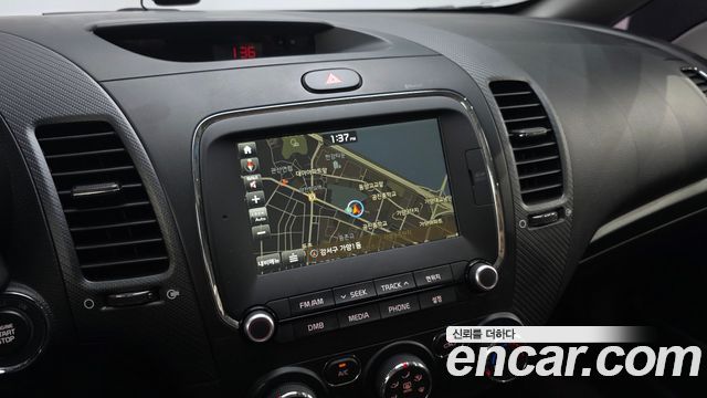 Kia K3 2018 — photo 21
