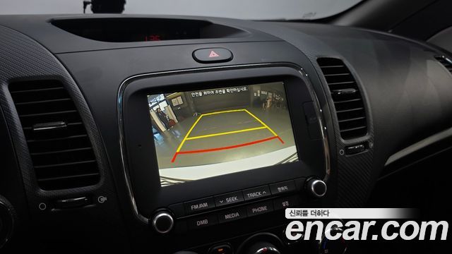 Kia K3 2018 — photo 22