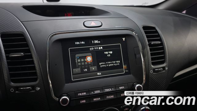 Kia K3 2018 — photo 23