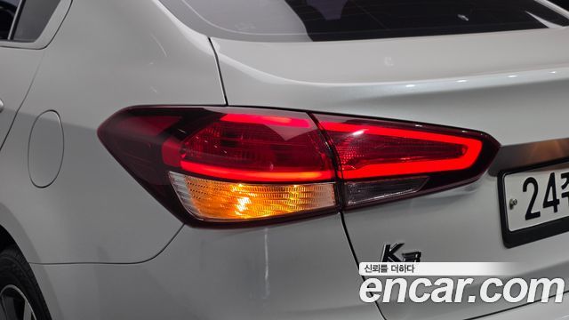 Kia K3 2018 — photo 9