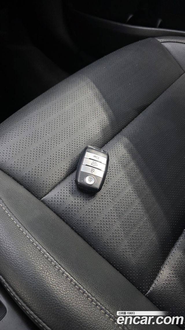 Kia K3 2018 — photo 28