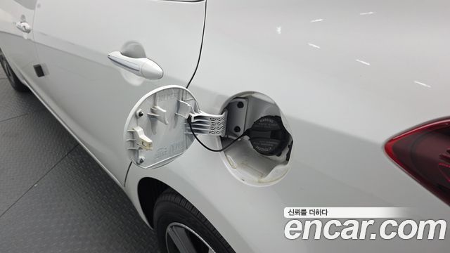 Kia K3 2018 — photo 34