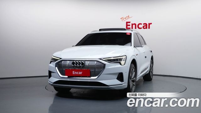Audi e-tron 2020 — photo 3