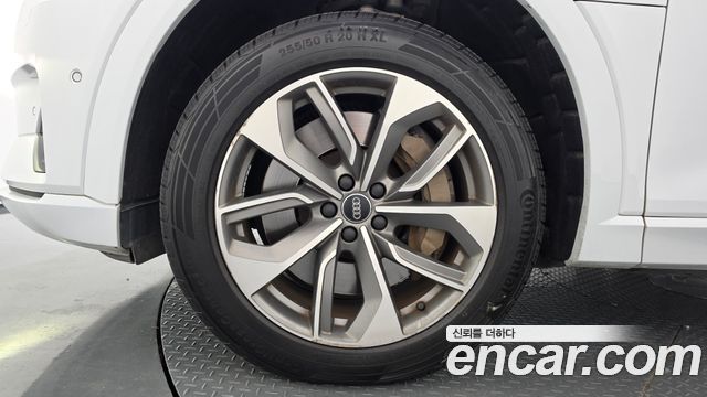 Audi e-tron 2020 — photo 5