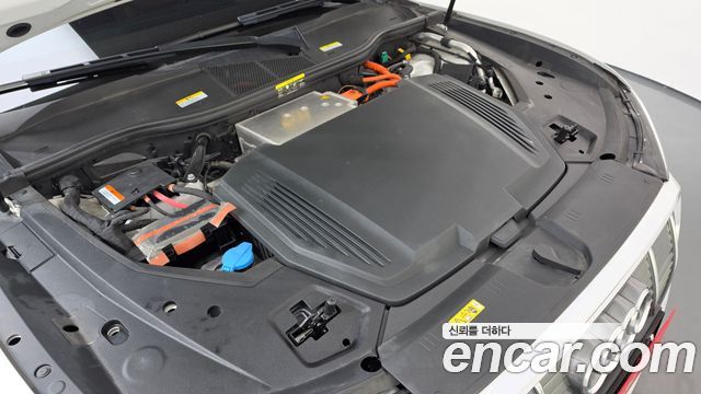 Audi e-tron 2020 — photo 6