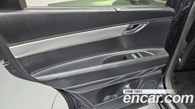 Genesis GV80 2021 — photo 15