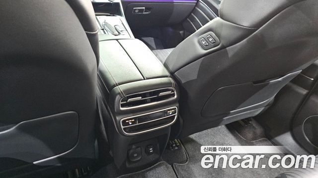 Genesis GV80 2021 — photo 29