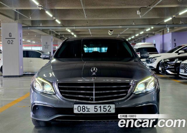 Mercedes-Benz E-Class 2018 — photo 2