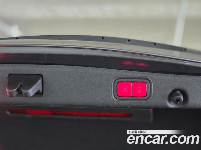Mercedes-Benz E-Class 2018 — photo 7