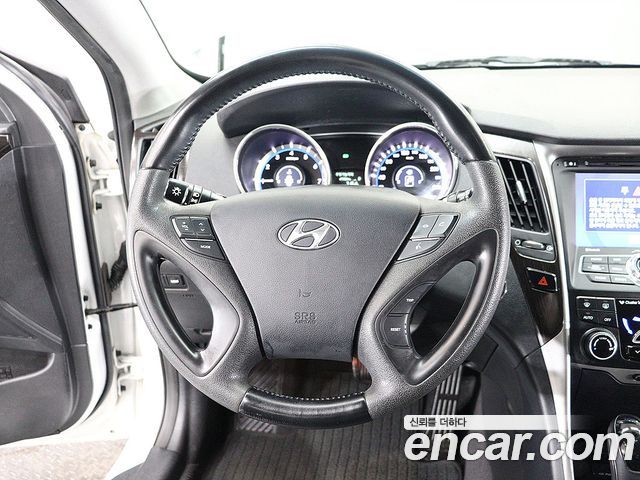 Hyundai Sonata 2012 — photo 6