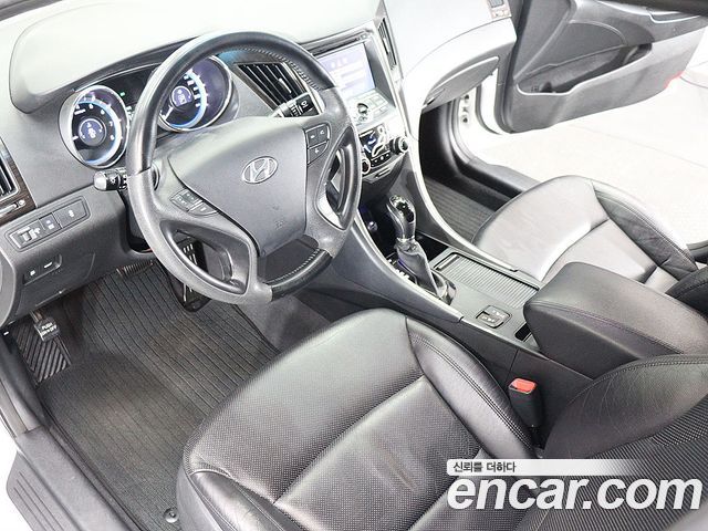 Hyundai Sonata 2012 — photo 10