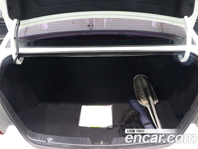 Hyundai Sonata 2012 — photo 18