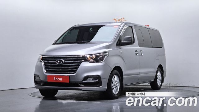 Hyundai Starex 2020 — photo 1