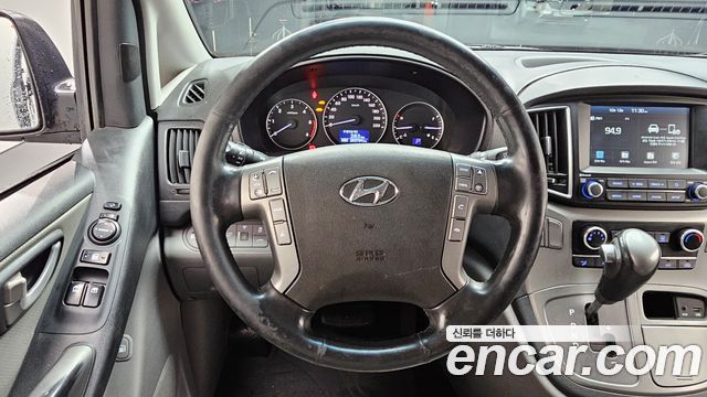 Hyundai Starex 2020 — photo 13