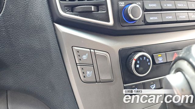 Hyundai Starex 2020 — photo 17