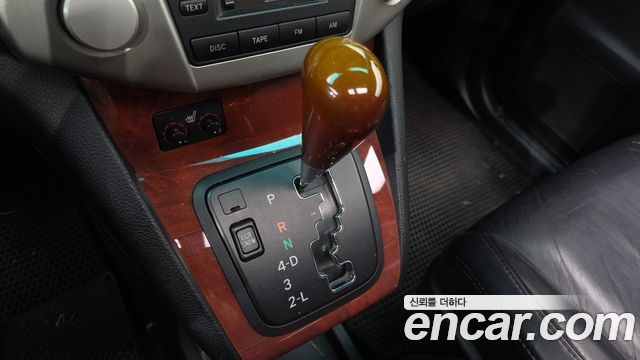 Lexus RX 2005 — photo 9