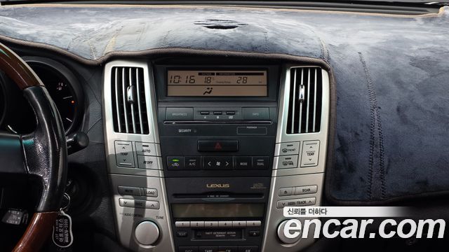 Lexus RX 2005 — photo 14