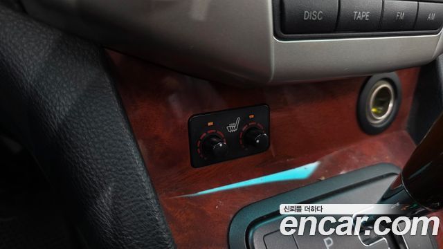 Lexus RX 2005 — photo 17