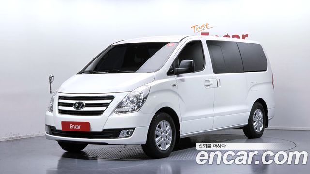 Hyundai Starex 2018 — photo 1
