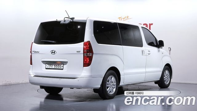 Hyundai Starex 2018 — photo 2