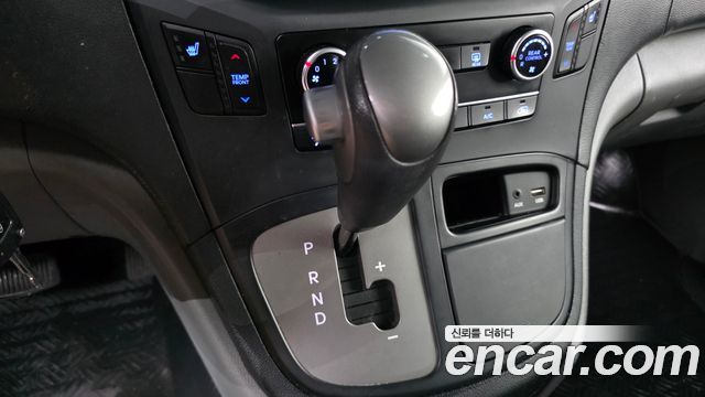Hyundai Starex 2018 — photo 9