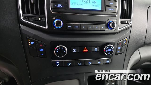 Hyundai Starex 2018 — photo 15