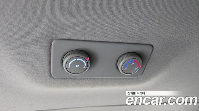 Hyundai Starex 2018 — photo 18
