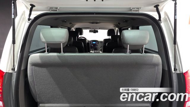 Hyundai Starex 2018 — photo 20