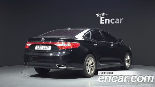 Hyundai Grandeur 2011 — photo 2