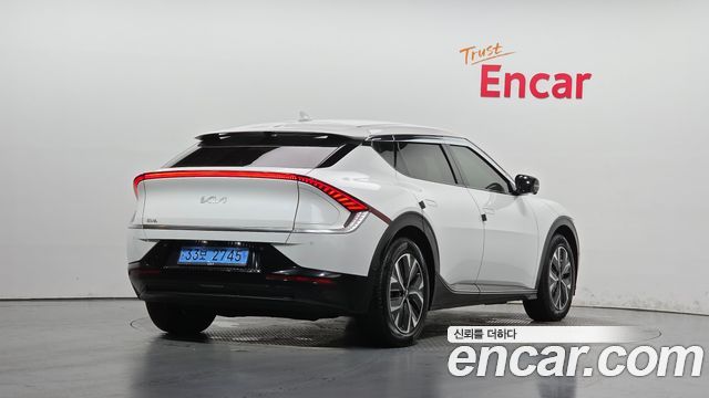 Kia EV6 2023 — photo 2