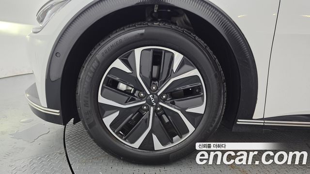 Kia EV6 2023 — photo 5