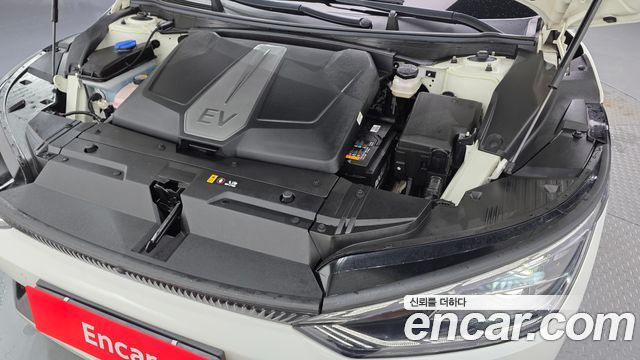 Kia EV6 2023 — photo 6