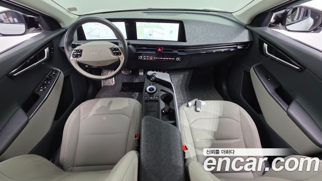 Kia EV6 2023 — photo 10