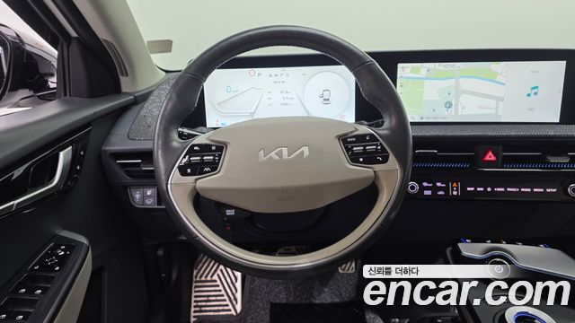 Kia EV6 2023 — photo 19