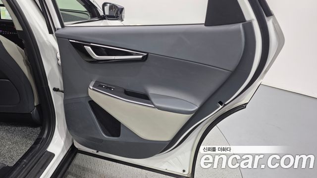 Kia EV6 2023 — photo 15