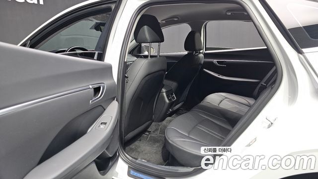 Hyundai Sonata 2020 — photo 18