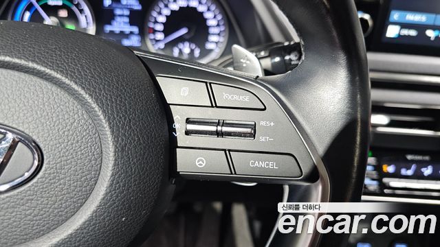 Hyundai Sonata 2020 — photo 25