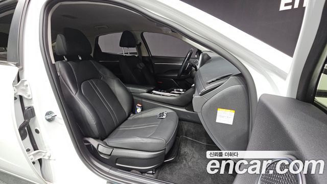 Hyundai Sonata 2020 — photo 16