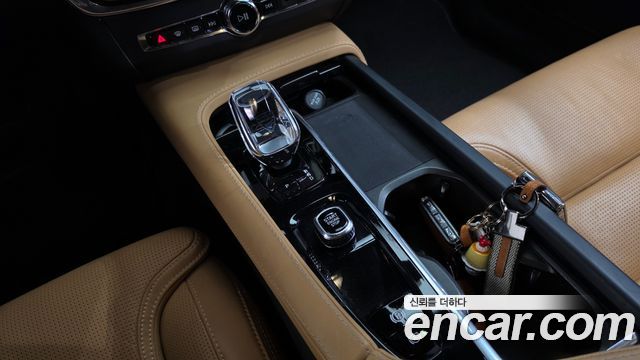 Volvo V90 2023 — photo 12