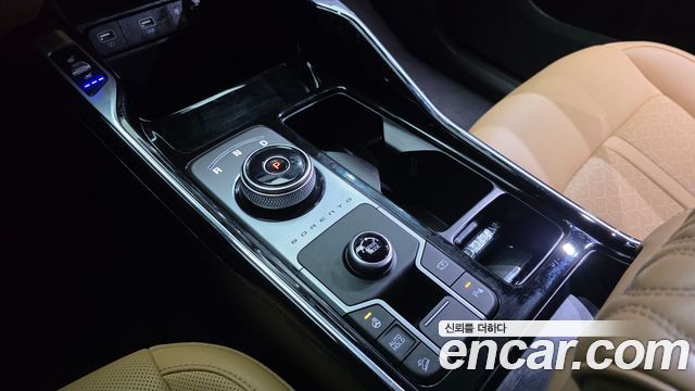 Kia Sorento 2023 — photo 9