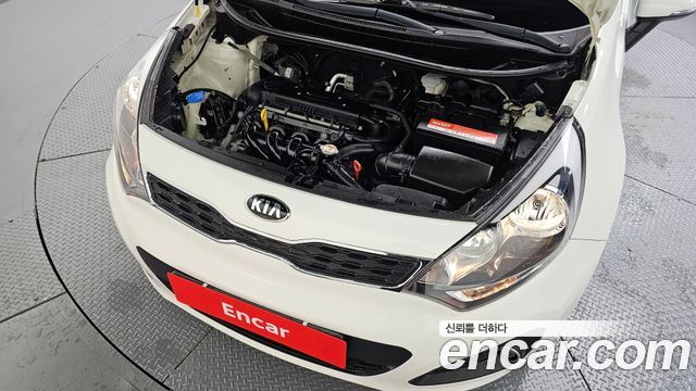 Kia pride 2014 — photo 6