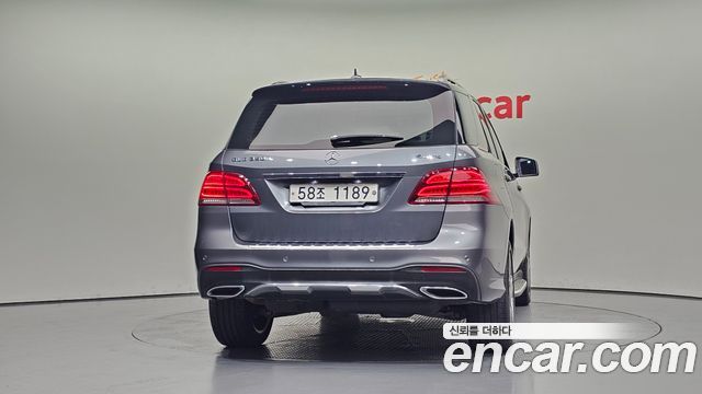 Mercedes-Benz GLE-Class 2017 — photo 4