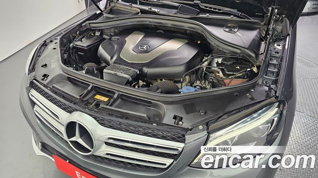 Mercedes-Benz GLE-Class 2017 — photo 6